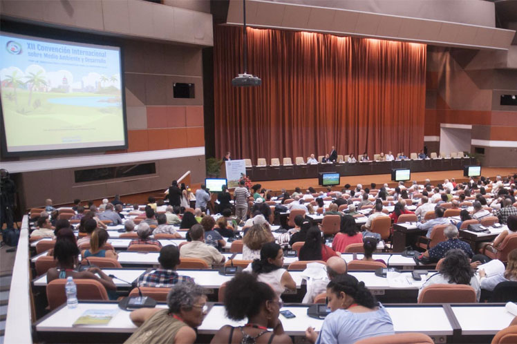 XII Convención Internacional sobre Medio Ambiente y Desarrollo XII Convención Internacional sobre Medio Ambiente y Desarrollo