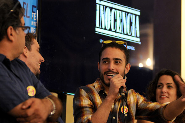 El actor Luis Manuel (C), coprotagónico del largometraje de ficción Inocencia, de Alejandro Gil, durante la conferencia de prensa como parte de las actividades colaterales del 40 Festival Internacional del Nuevo Cine Latinoamericano, en el Hotel Nacional de Cuba, en La Habana, el 8 de diciembre de 2018. ACN FOTO/Omara GARCÍA MEDEROS