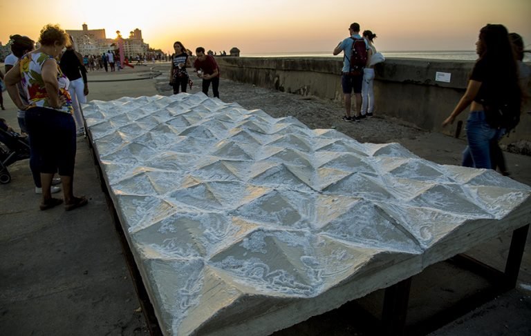 Ariamna Contino y Alex Hernández, de Cuba. Laboratorio. Foto: Ismael Francisco/ Cubadebate.