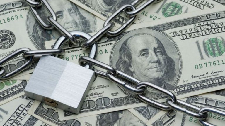 Afectaciones al sistema bancario cubano por parte de 140 bancos extranjeros