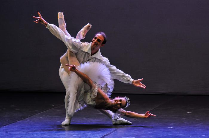 La Bella Durmiente interpretada por Nikola Márová y Giovanni Rotolo. Foto: Ariel Cecilio Lemus