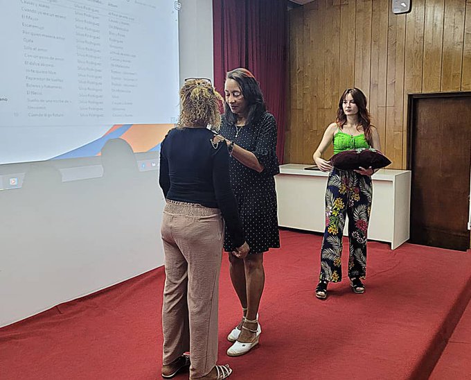 Reciben trabajadores de Citmatel la Distinción Juan Tomás Roig 
