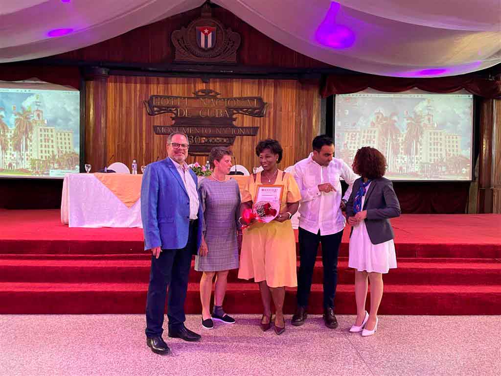 Instituciones de Cuba reciben premios a Creatividad e Innovación