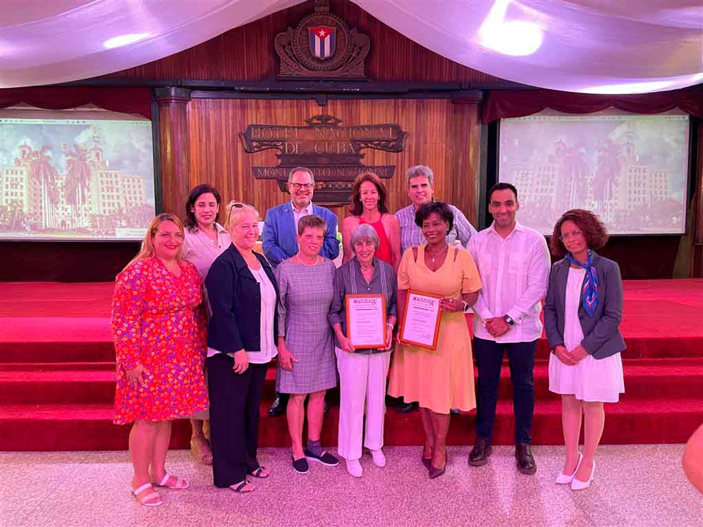 Instituciones de Cuba reciben premios a Creatividad e Innovación