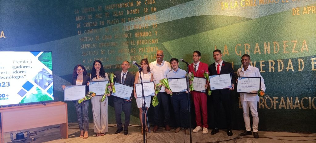 Premia el Citma a ciencia joven