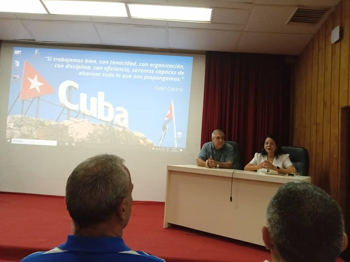 Visita de trabajo a Citmatel 